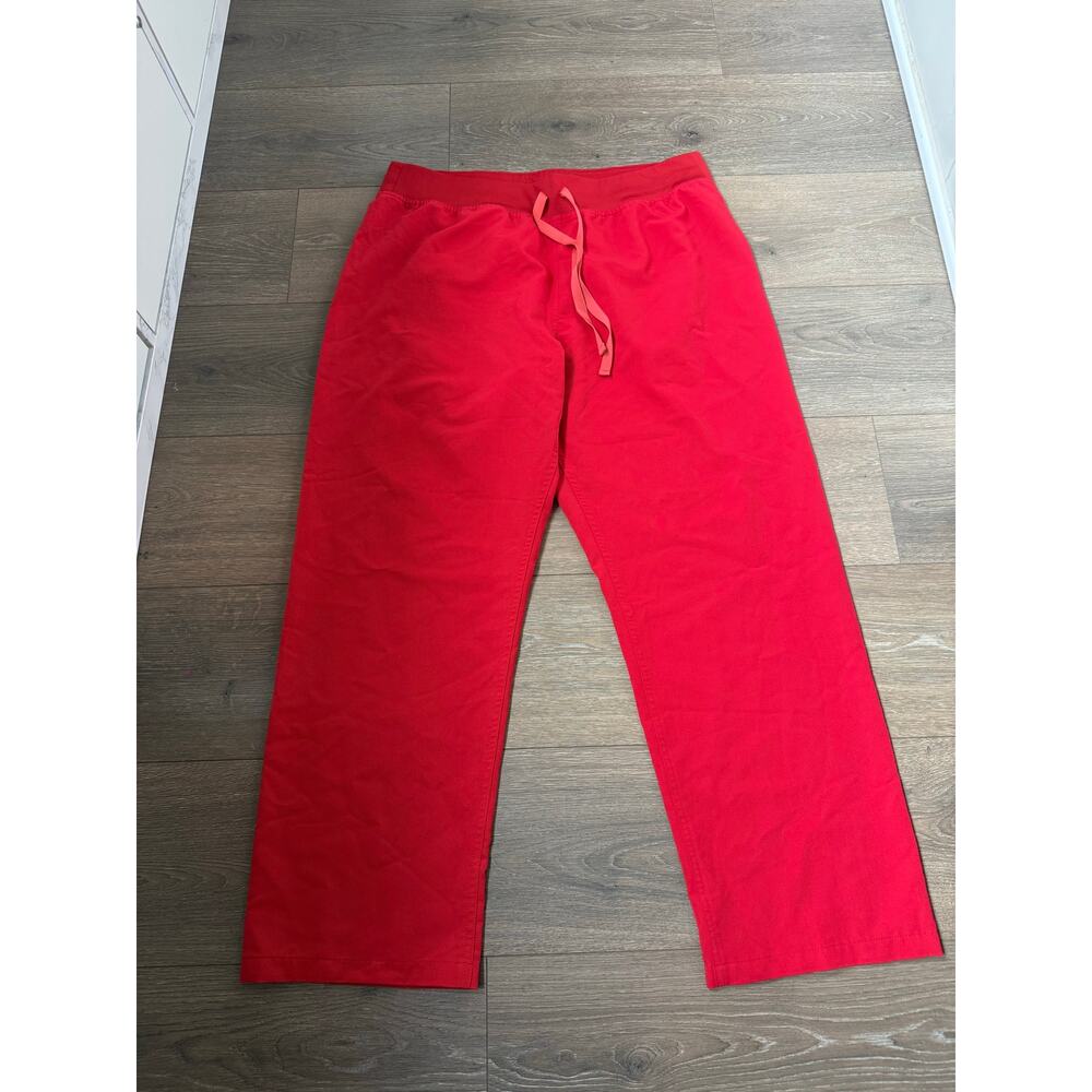 Figs Women's Scrub Set in Red and Blue - Picture 4 of 7
